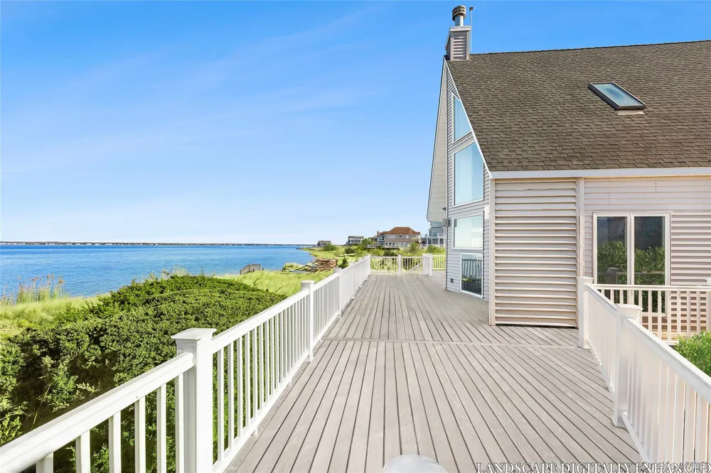 8 Dune Lane Westhampton Dunes, NY 11978