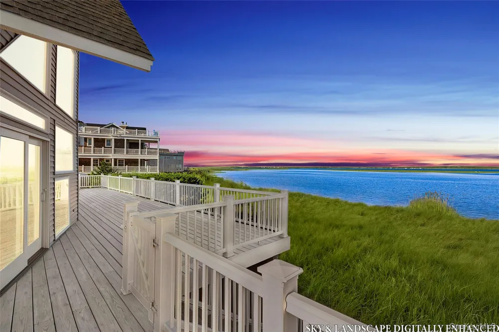 8 Dune Lane Westhampton Dunes, NY 11978