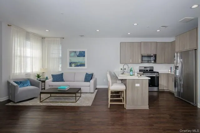 193 Sutton Court #193 Mount Sinai, NY 11766
