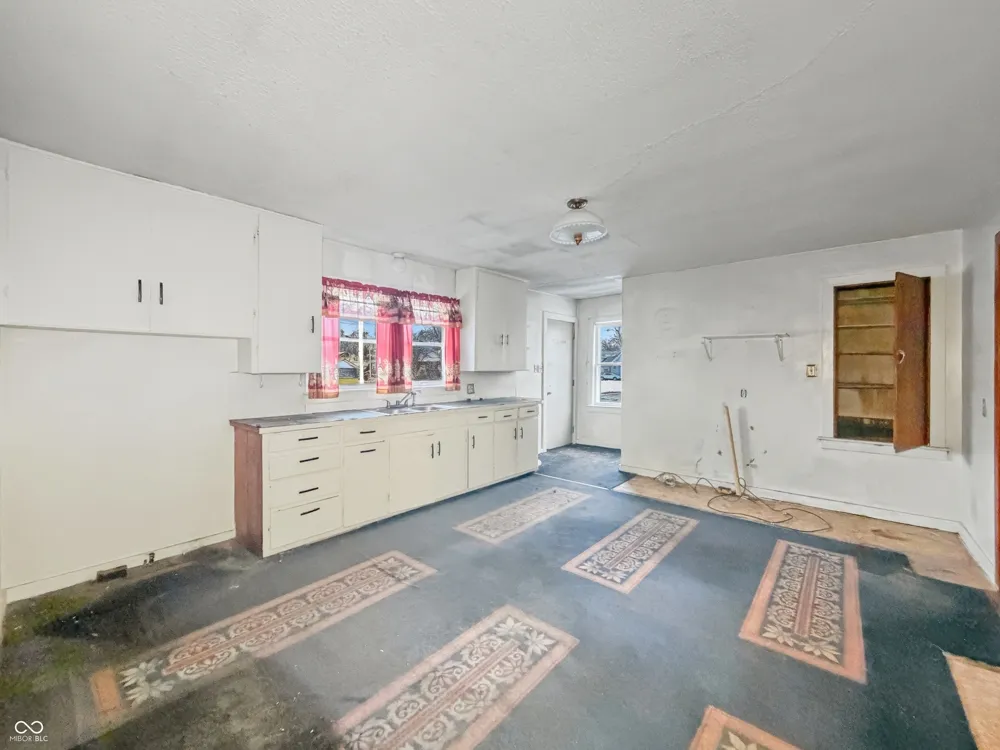 1622 S Washington Street Marion, IN 46953