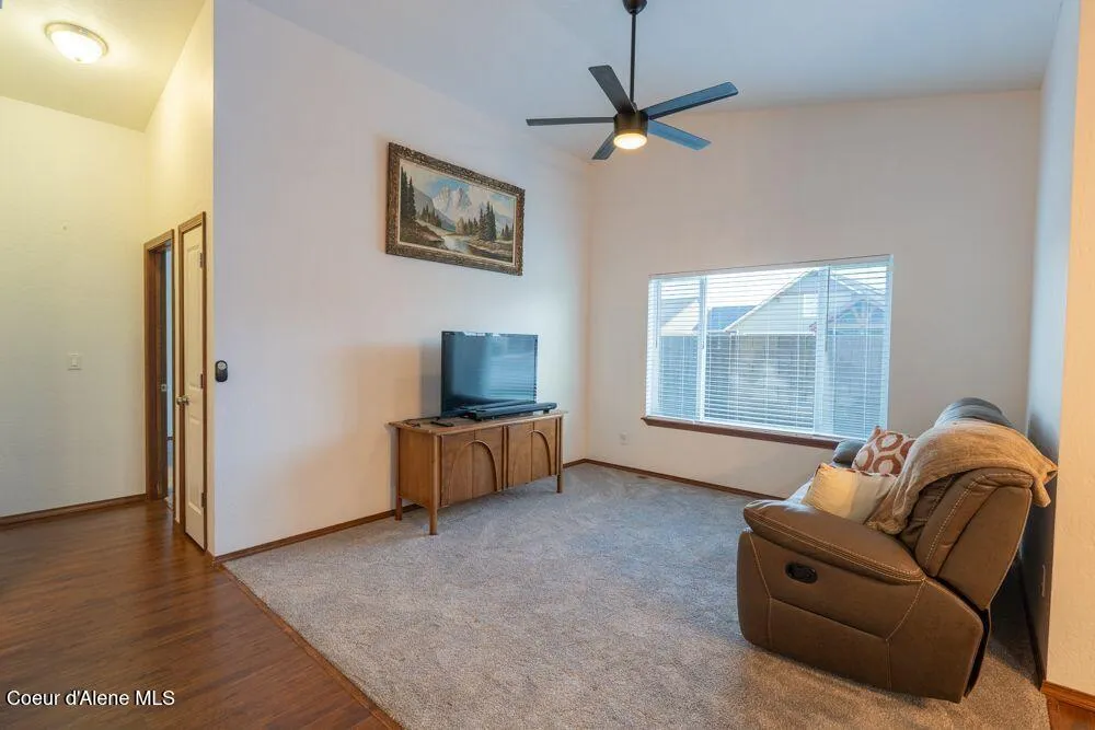 7942 W KAYAK COURT Rathdrum, ID 83858