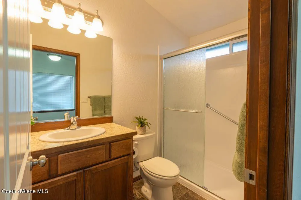 7942 W KAYAK COURT Rathdrum, ID 83858