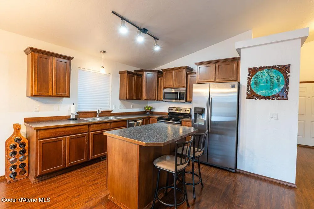 7942 W KAYAK COURT Rathdrum, ID 83858