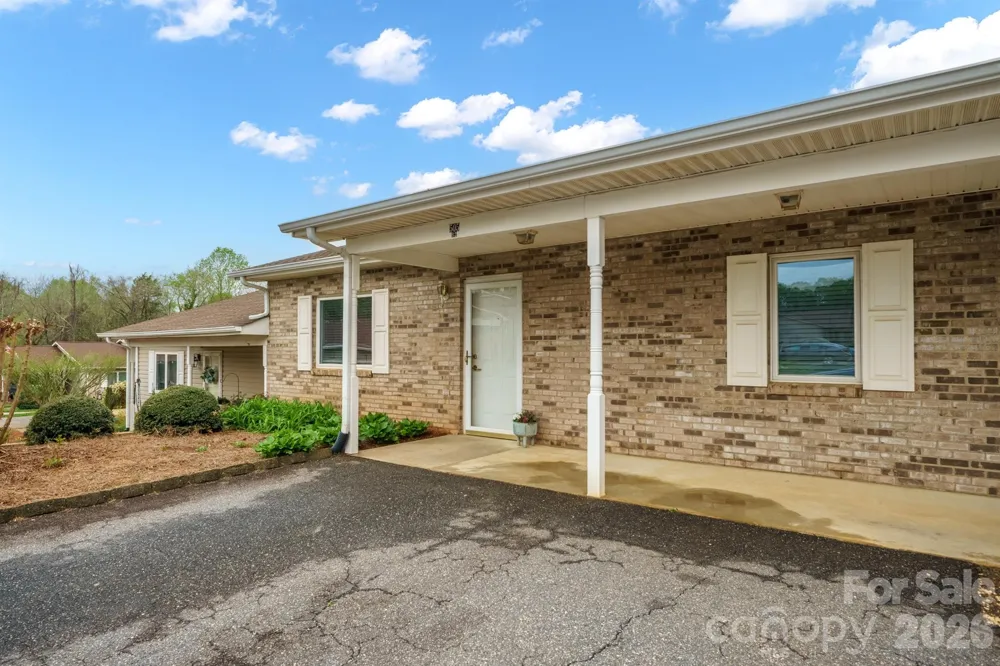 505 2nd Street Place NE #B2