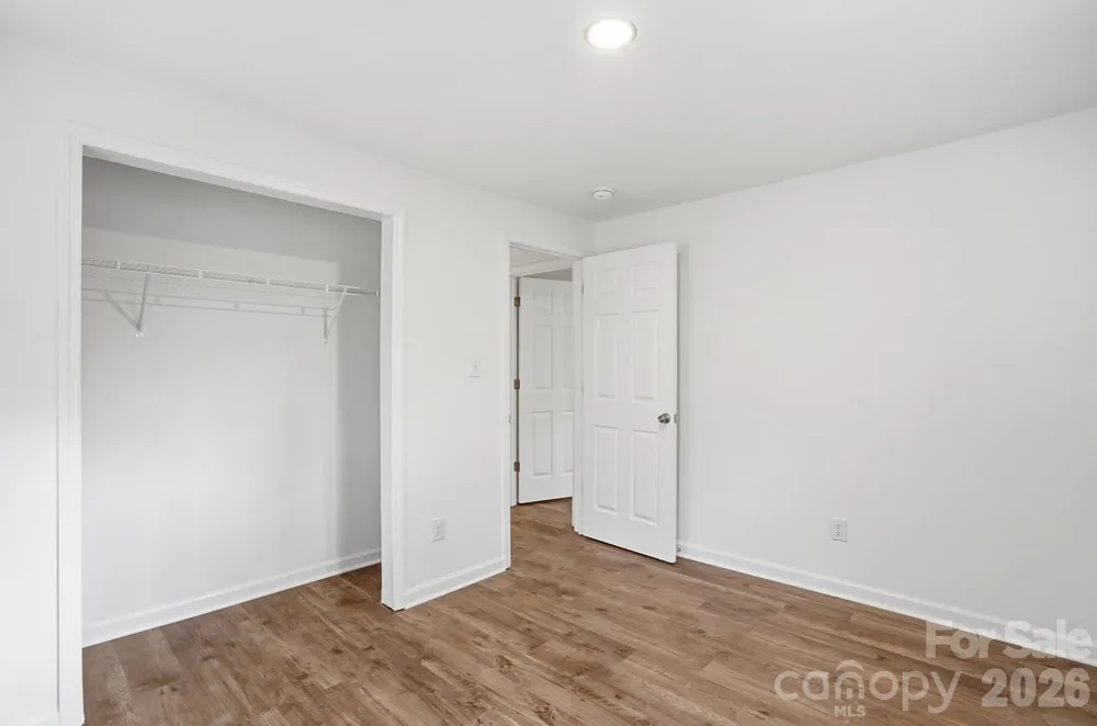 704 W Border Street Dallas, NC 28034