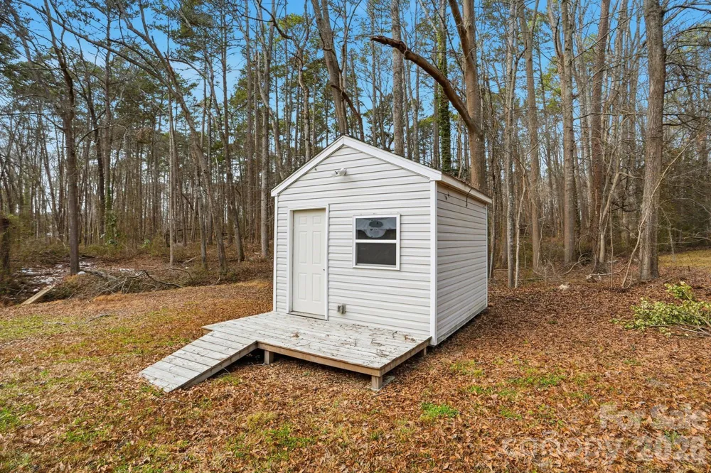 00 W Border Street Dallas, NC 28034