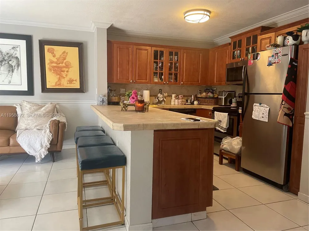 8851 NW 119th St #6102 Hialeah Gardens, FL 33018