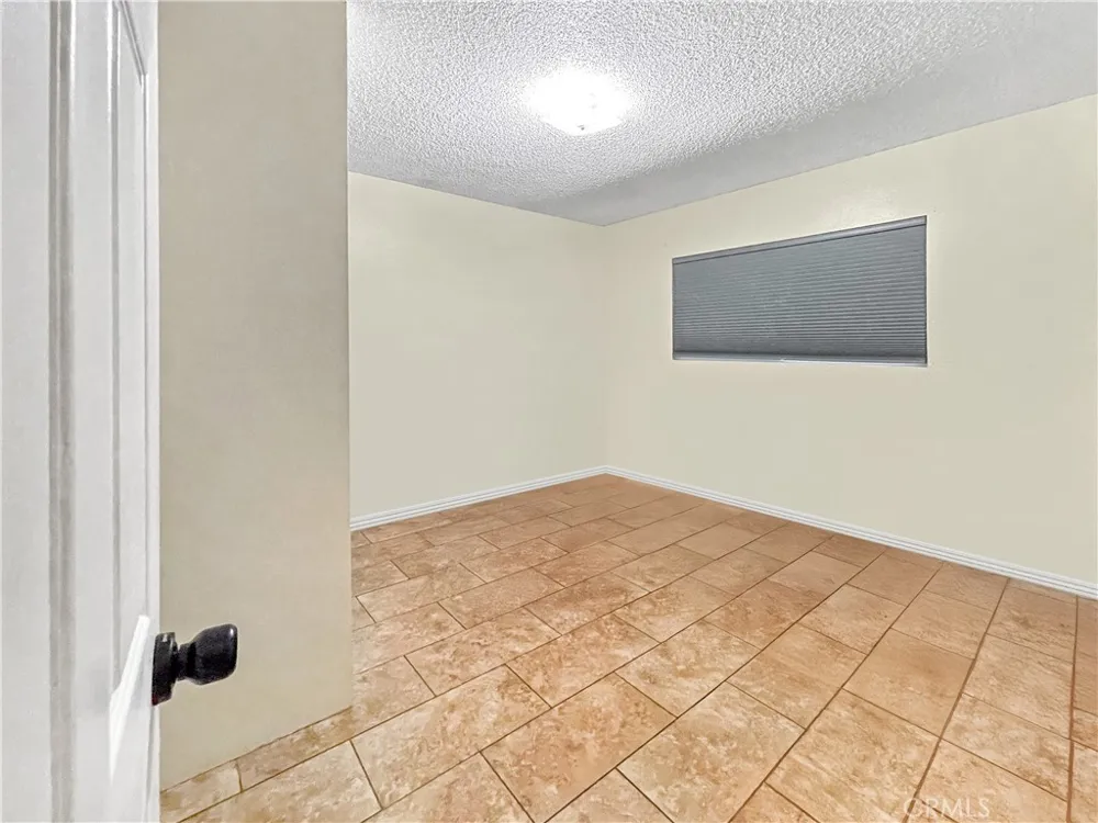 4084 W 137th #B Hawthorne, CA 90250