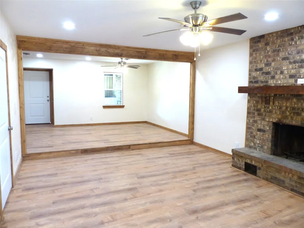 1922 S Pine Brady, TX 76825