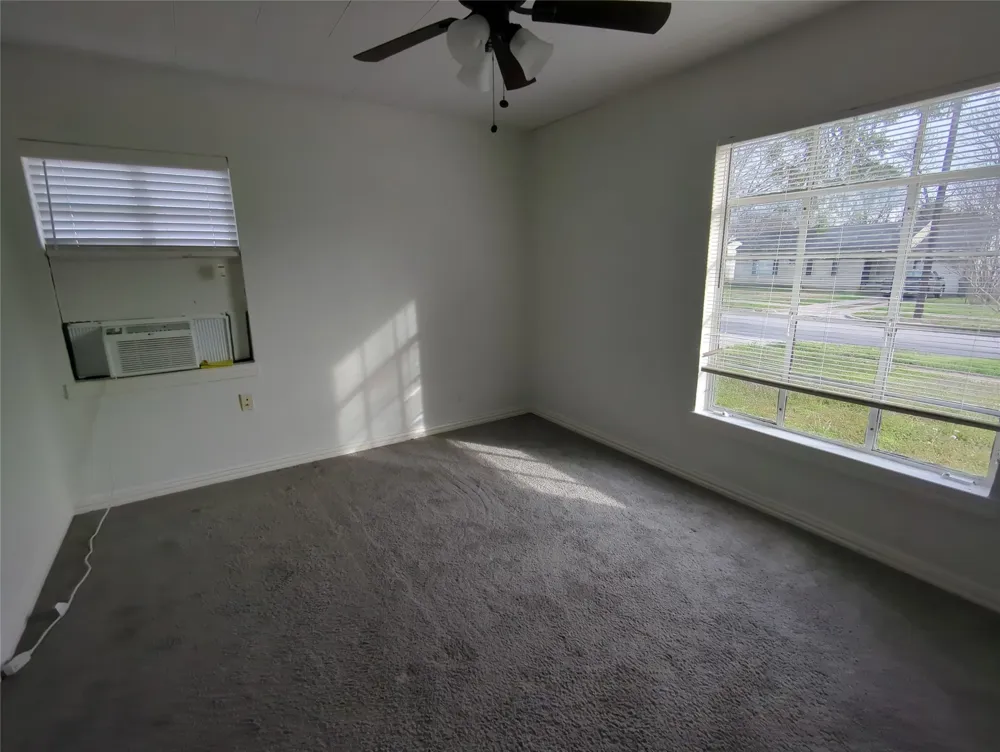 1449 Nash Street Garland, TX 75042