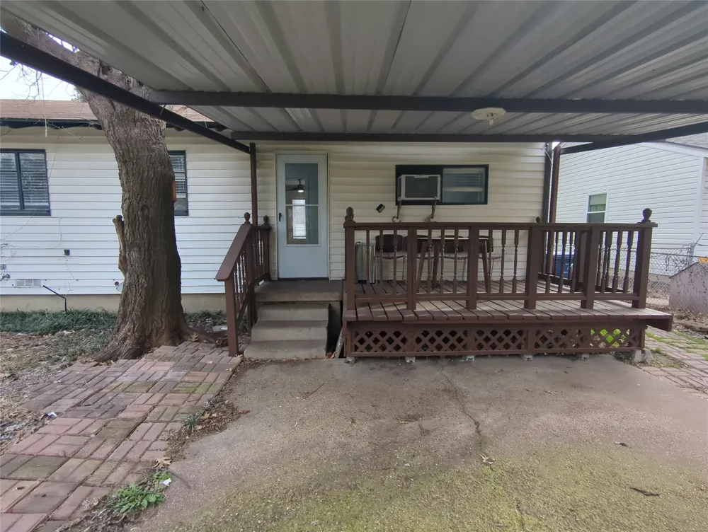 1449 Nash Street Garland, TX 75042
