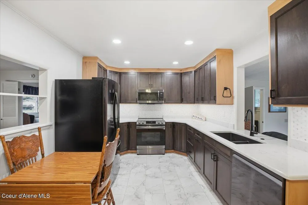 9519 Baack Road Hayden, ID 83835