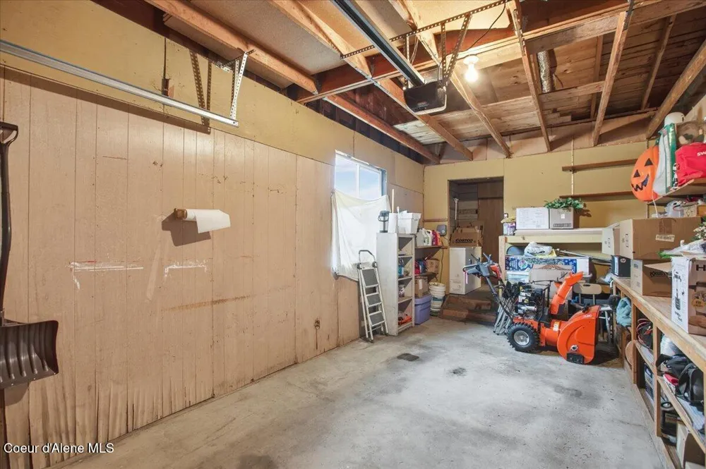 9519 Baack Road Hayden, ID 83835