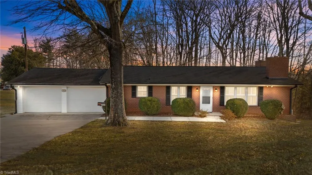 2969 Piney Mountain Road Walnut Cove, NC 27052