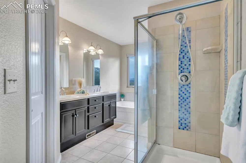861 Circle Road Palmer Lake, CO 80133