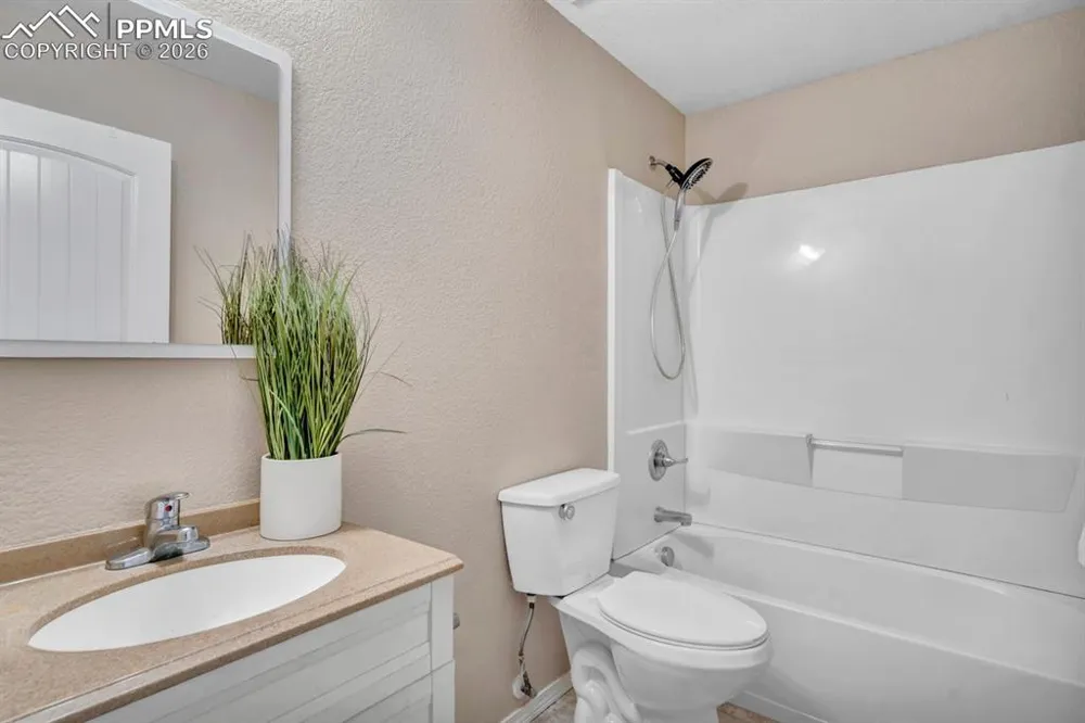 861 Circle Road Palmer Lake, CO 80133