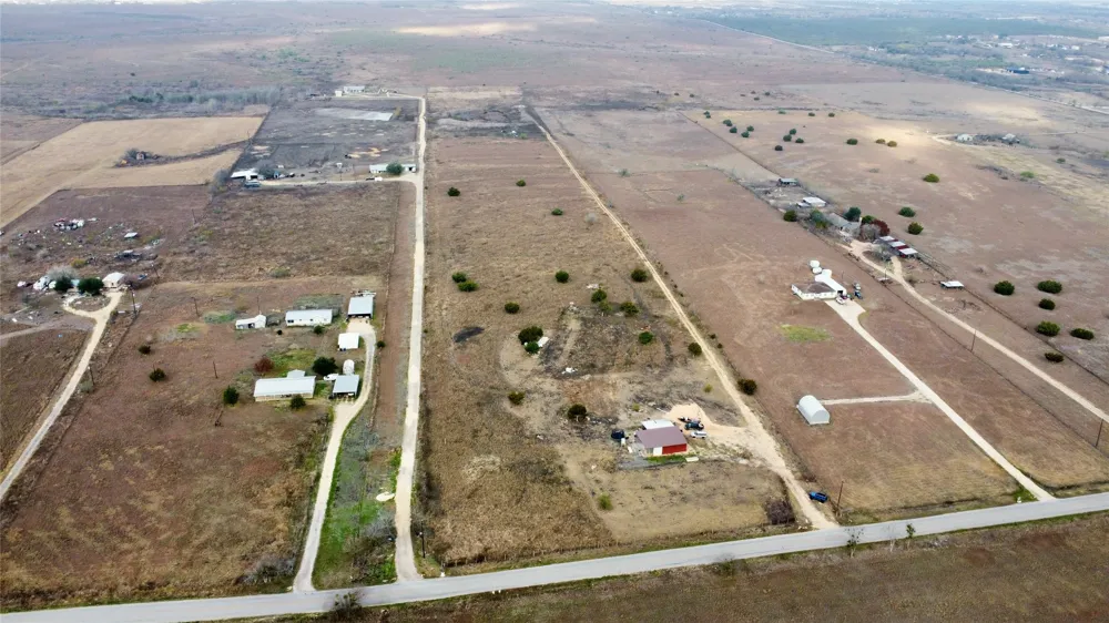 14024 Graef Road Creedmoor, TX 78610