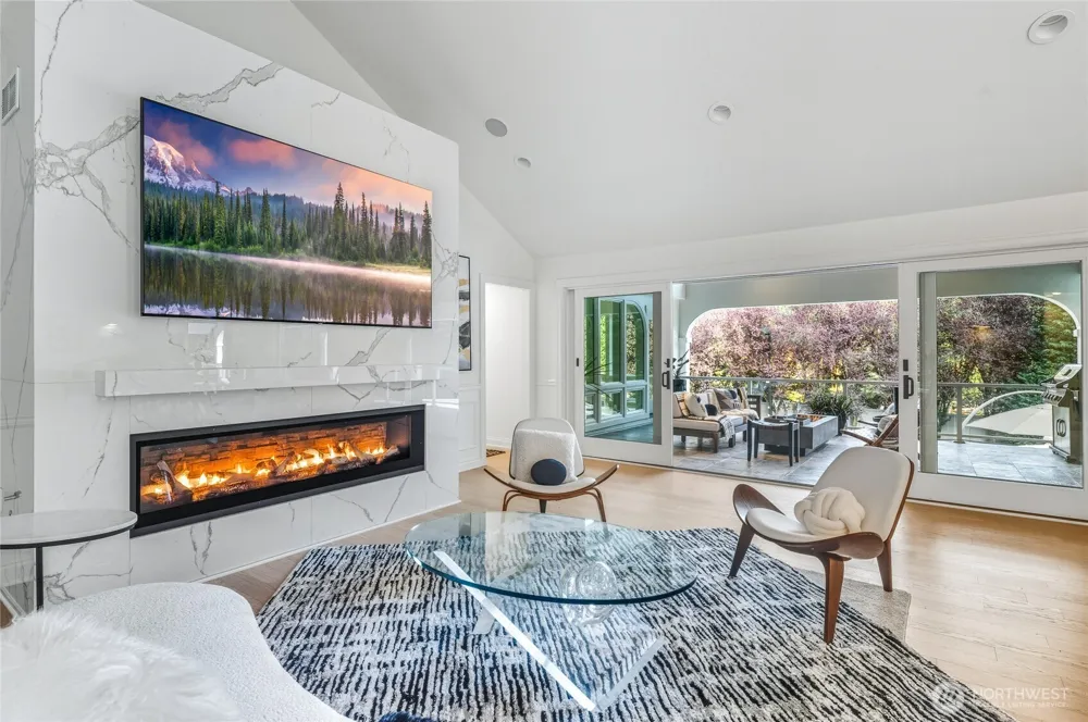 3026 140th Avenue NE Bellevue, WA 98005