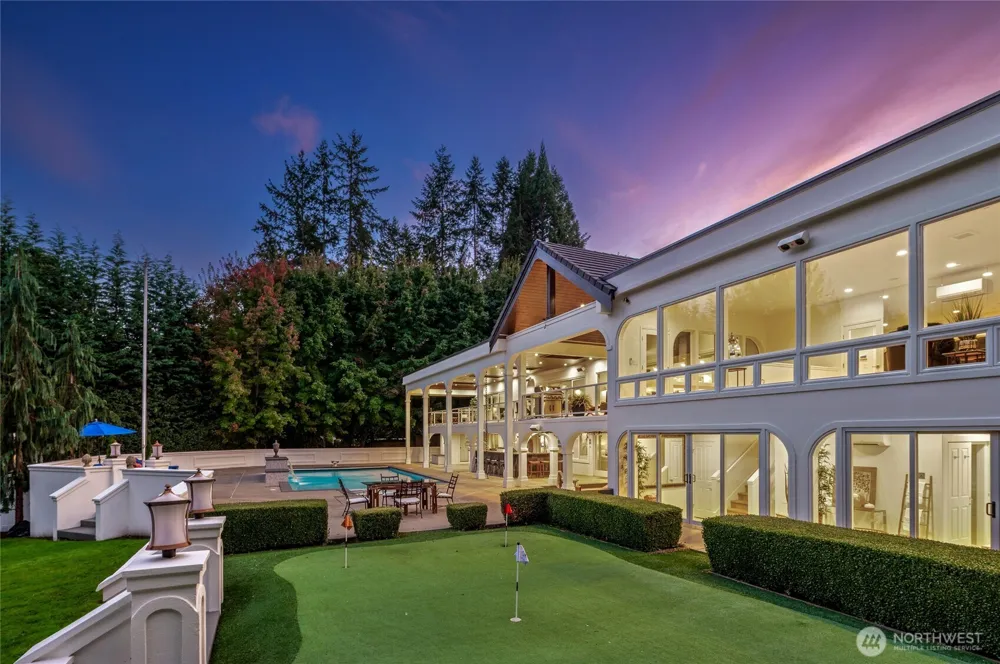 3026 140th Avenue NE Bellevue, WA 98005
