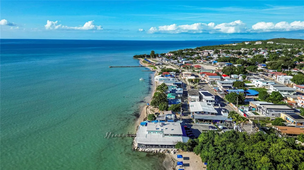 CARR 3301 KM 1.9 COMBATE #100 Cabo Rojo, PR 00623