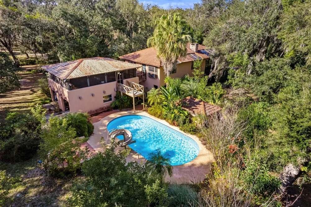 Address Not Shown Okahumpka, FL 34762