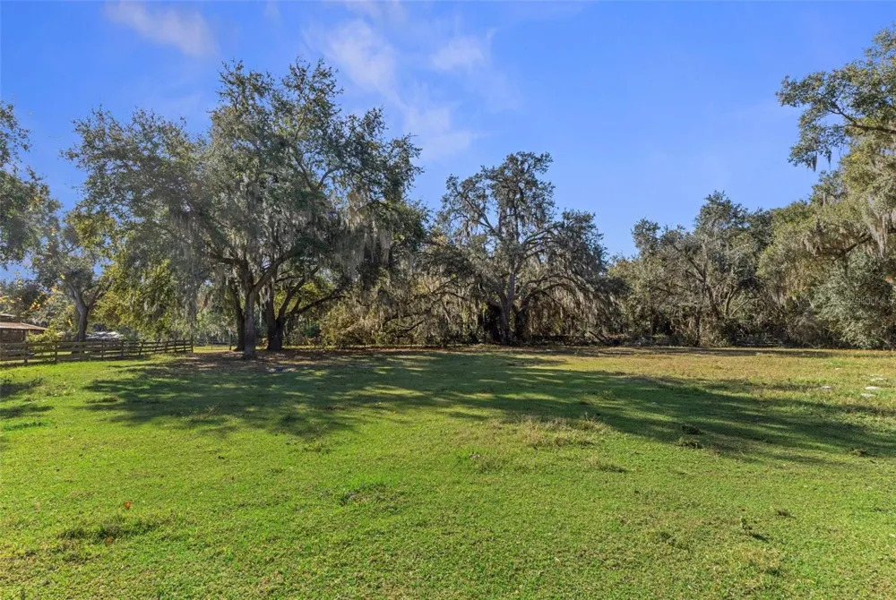 Address Not Shown Okahumpka, FL 34762