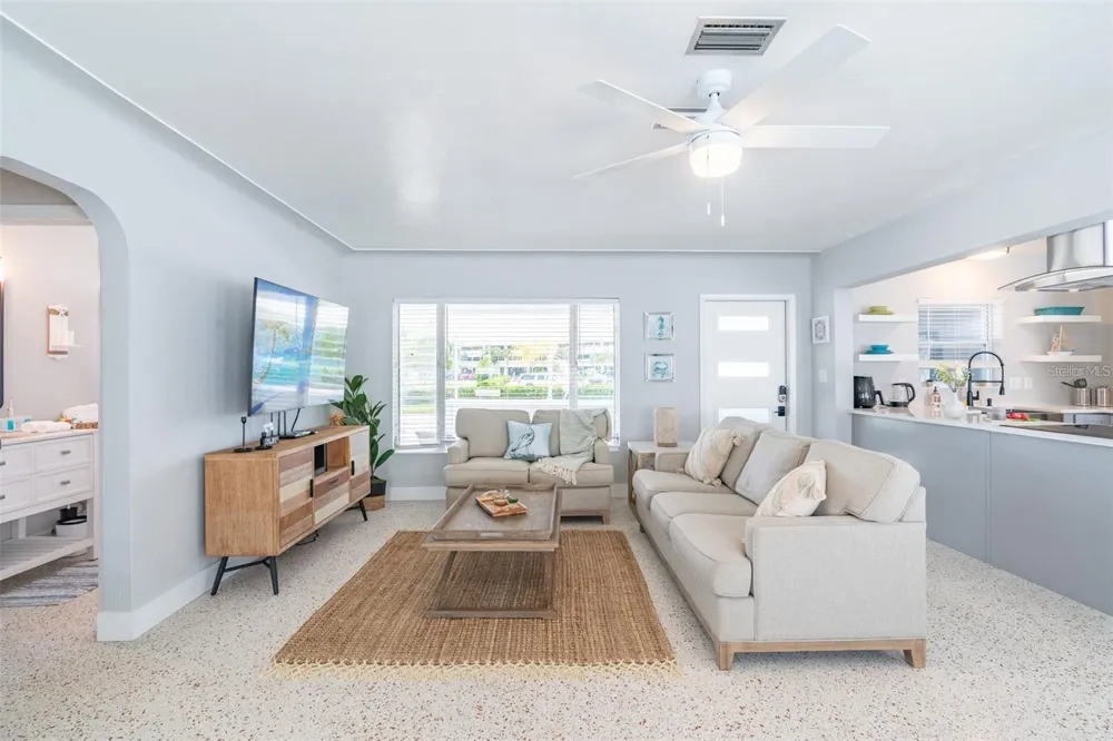 1473 DURLING DRIVE S South Pasadena, FL 33707