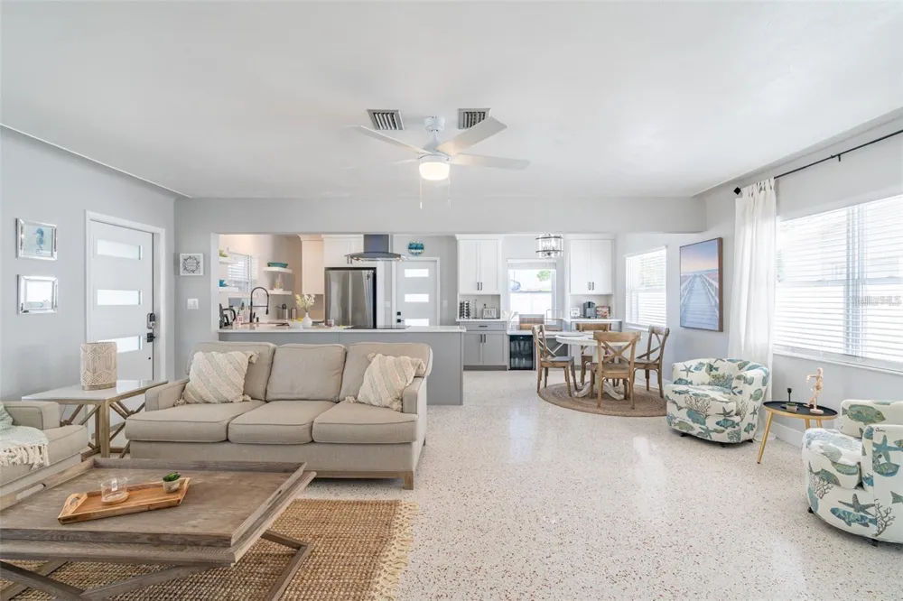 1473 DURLING DRIVE S South Pasadena, FL 33707