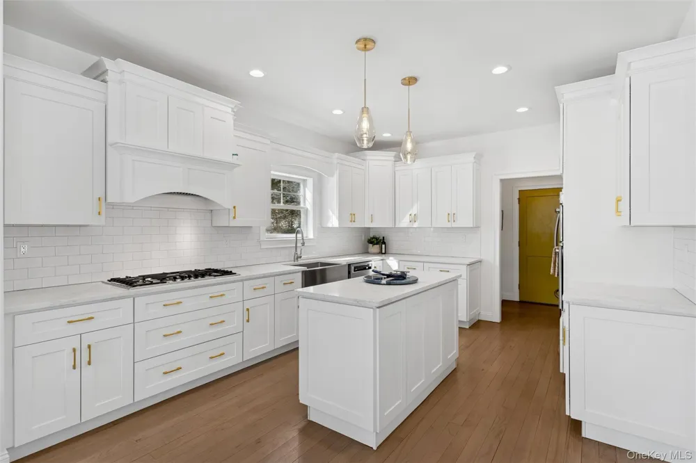 1510 Maple Lane Greenport, NY 11944