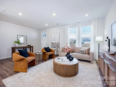 209 Vanguard Lane #17