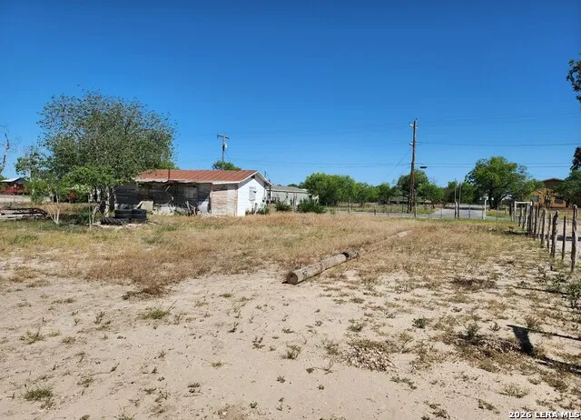 506-600 Cotulla Carrizo Springs, TX 78834