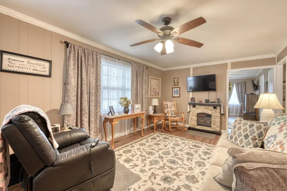 643 Number 20 Mine Road McCaysville, GA 30555