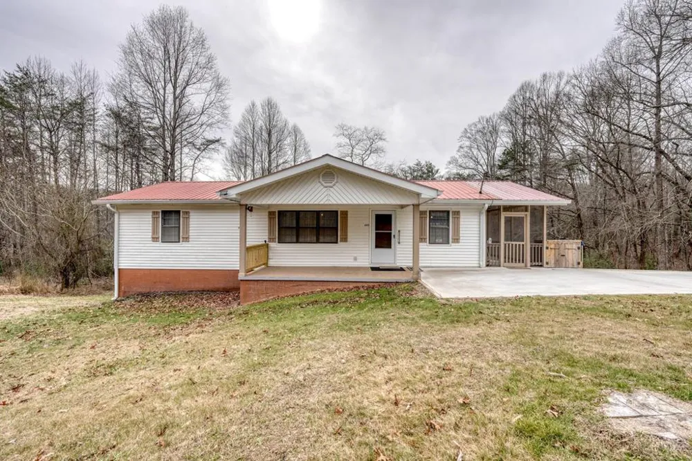 643 Number 20 Mine Road McCaysville, GA 30555