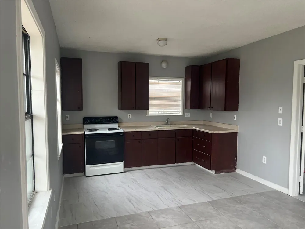 139 Van Molan Street #B