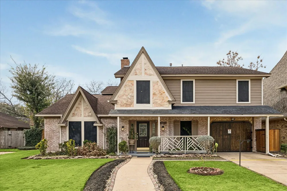 8814 Chelsworth Drive