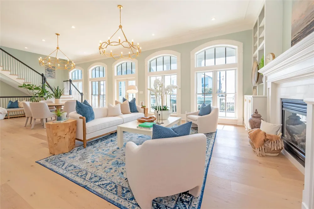 11610 Beachside Galveston, TX 77554