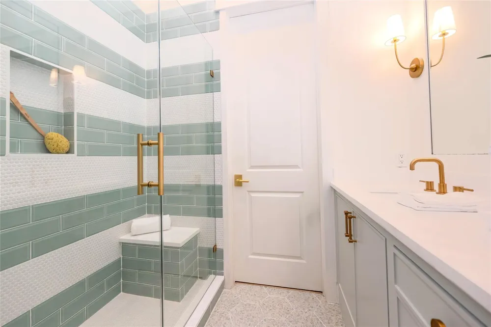 11610 Beachside Galveston, TX 77554