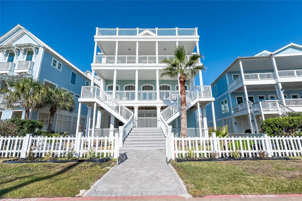 11610 Beachside Galveston, TX 77554
