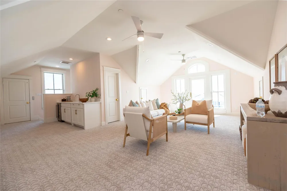 11610 Beachside Galveston, TX 77554