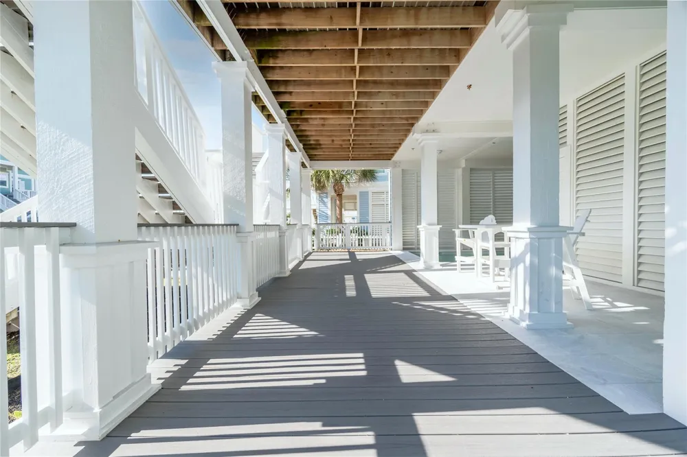 11610 Beachside Galveston, TX 77554