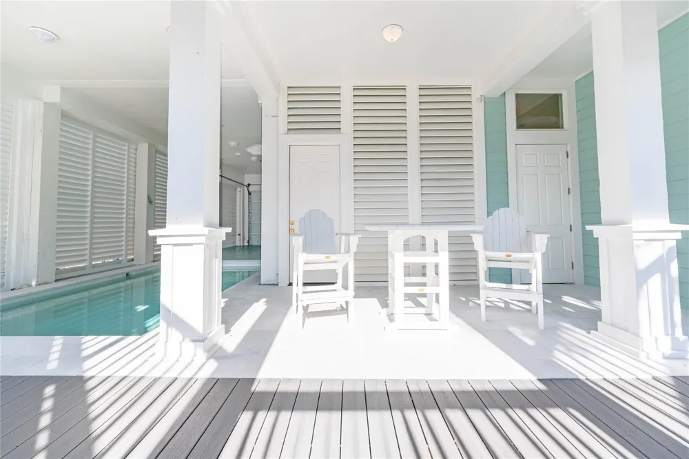 11610 Beachside Galveston, TX 77554