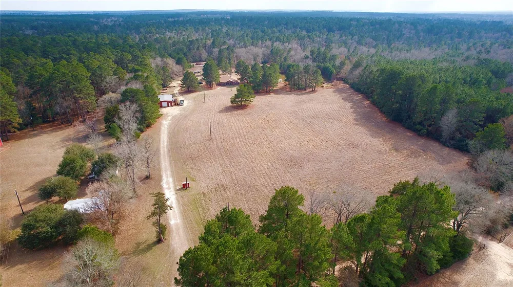6161 County Road 3385 Lovelady, TX 75851