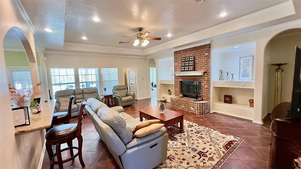 6161 County Road 3385 Lovelady, TX 75851