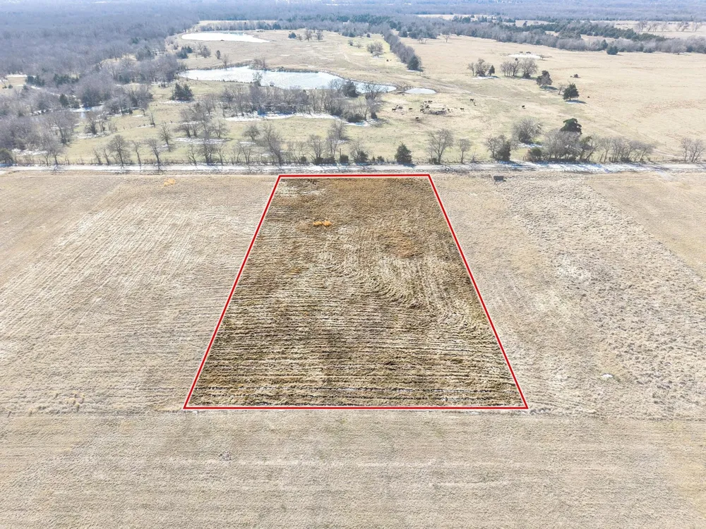 768 County Road 1021 Wolfe City, TX 75496