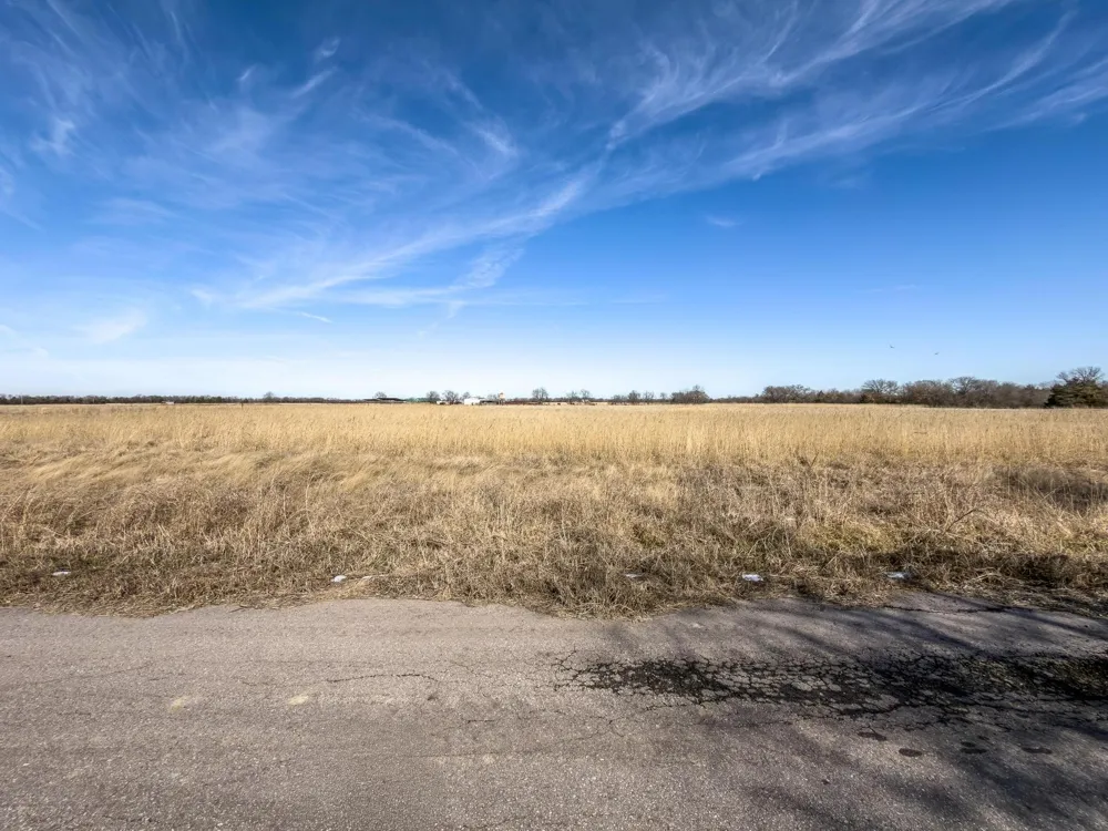 768 County Road 1021 Wolfe City, TX 75496