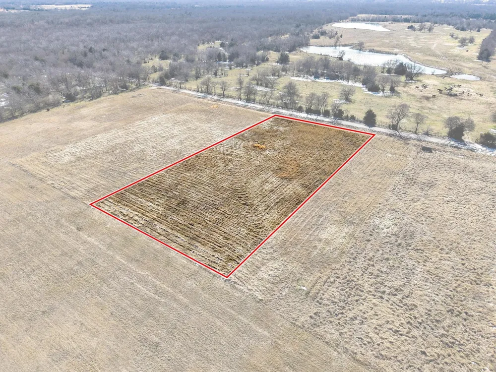 768 County Road 1021 Wolfe City, TX 75496