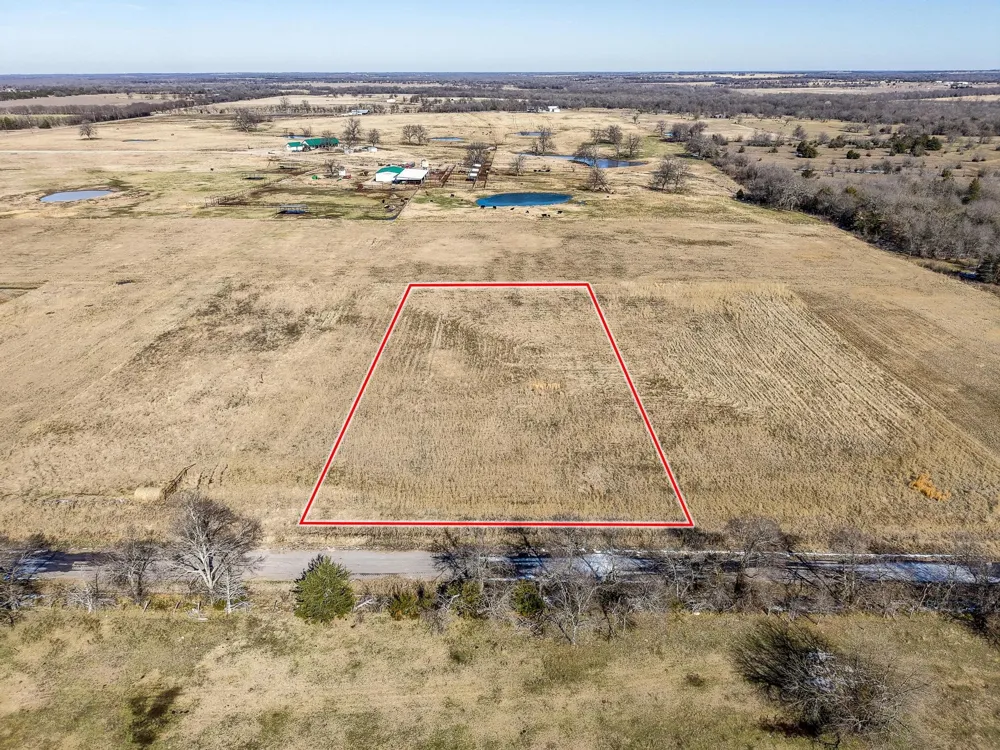 768 County Road 1021 Wolfe City, TX 75496