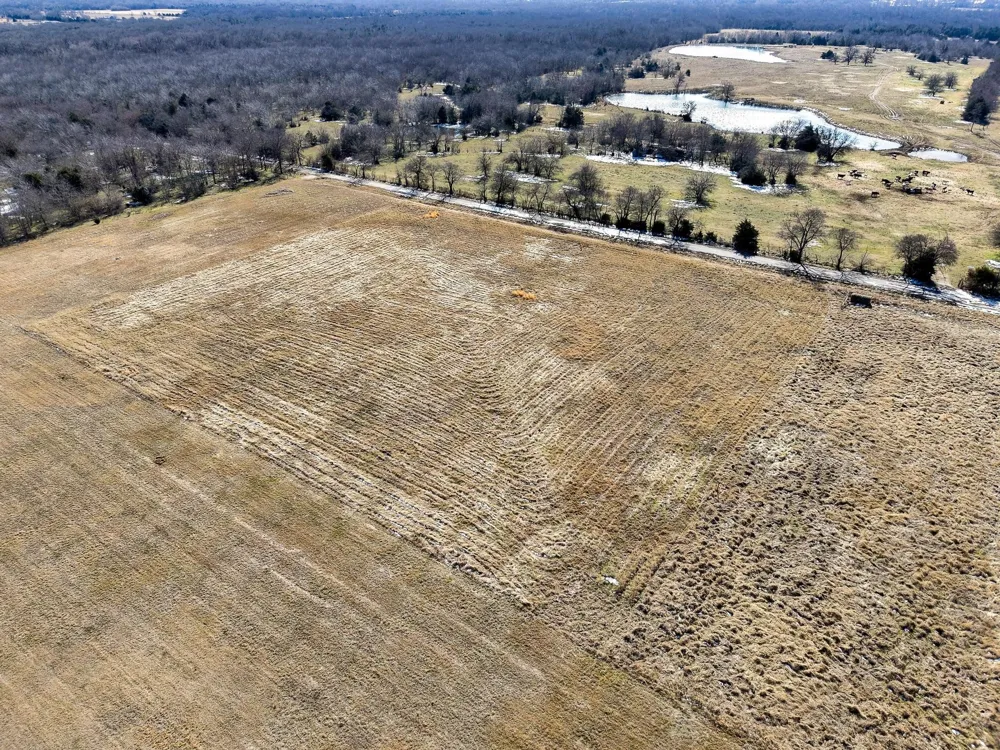 768 County Road 1021 Wolfe City, TX 75496