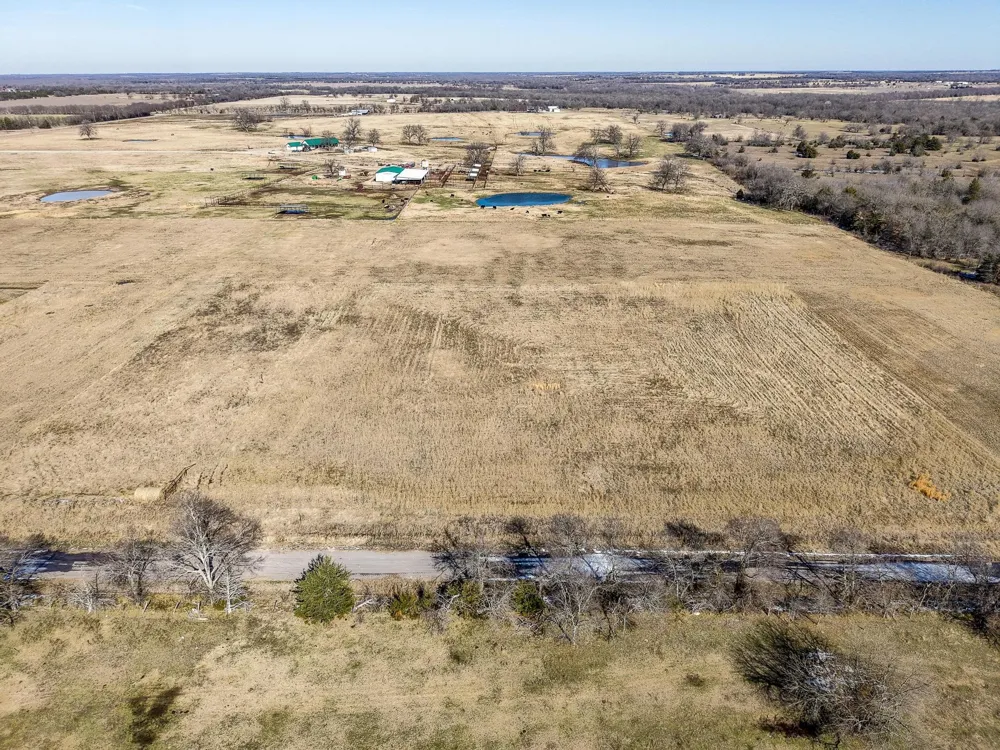 768 County Road 1021 Wolfe City, TX 75496
