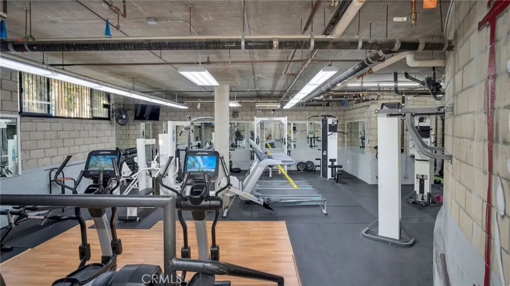 222 S Central #432 Los Angeles, CA 90012